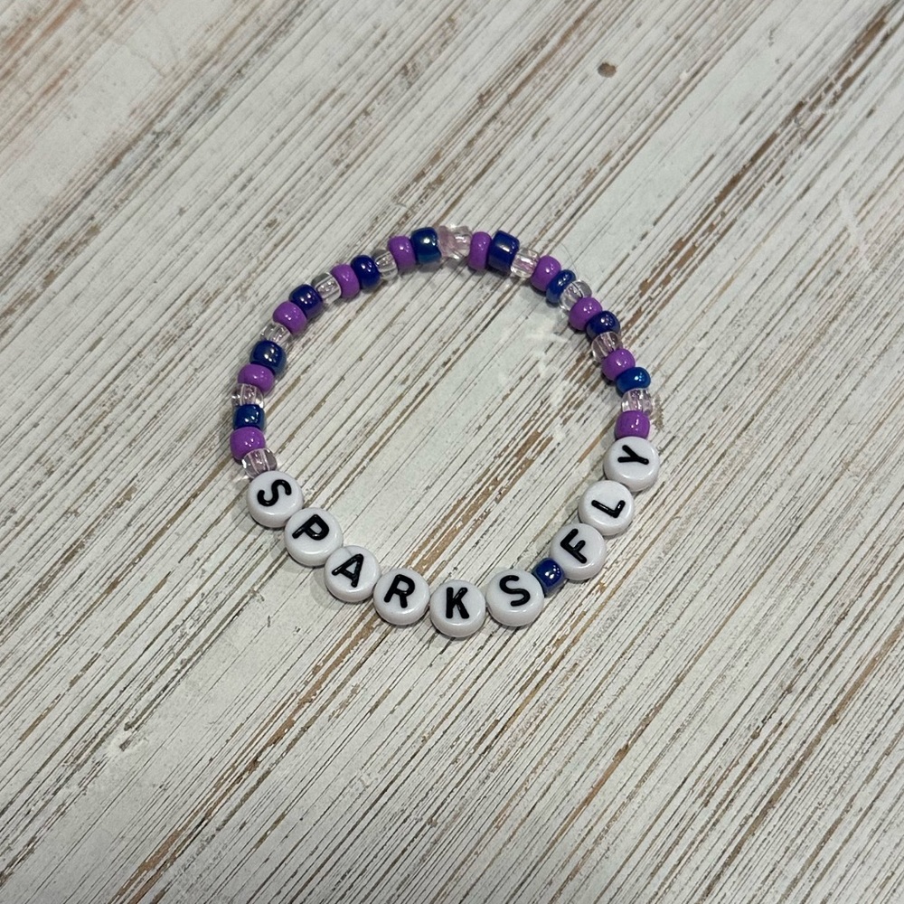 Taylor Swift Bracelet Pack - Picture 2 of 5